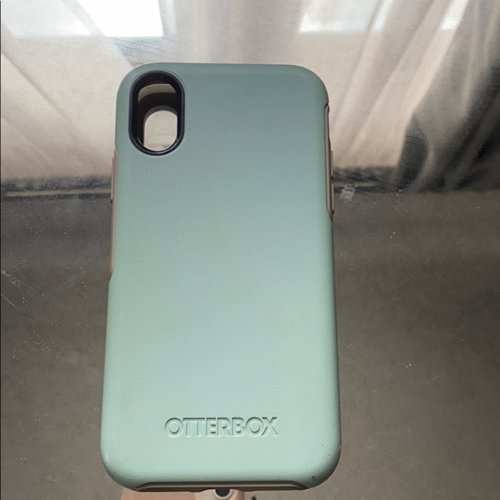iPhone X Otterbox phone case